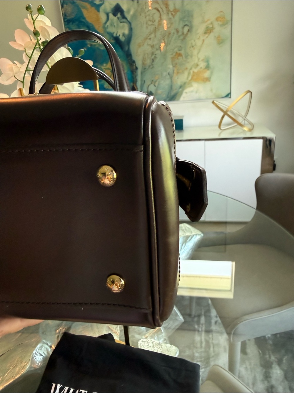 Louis Vuitton
Damier Ebene Knightbridge Handbag - Picture 4 of 12